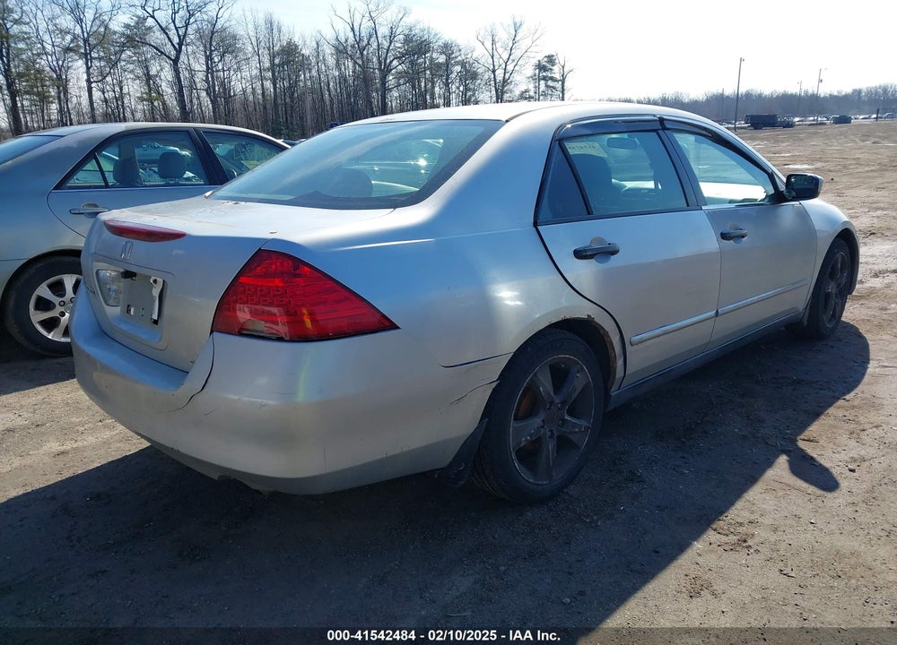 2007 HONDA ACCORD VIN: 1HGCM56177A016720