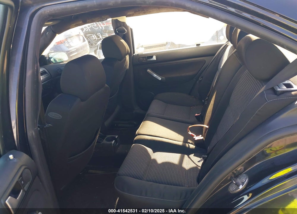2004 VOLKSWAGEN JETTA VIN: 3VWSE69M04M144439