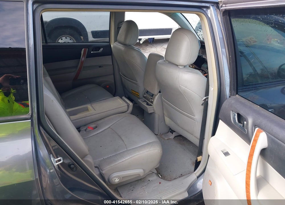 2010 TOYOTA HIGHLANDER VIN: 5TDDK3EHXAS031184