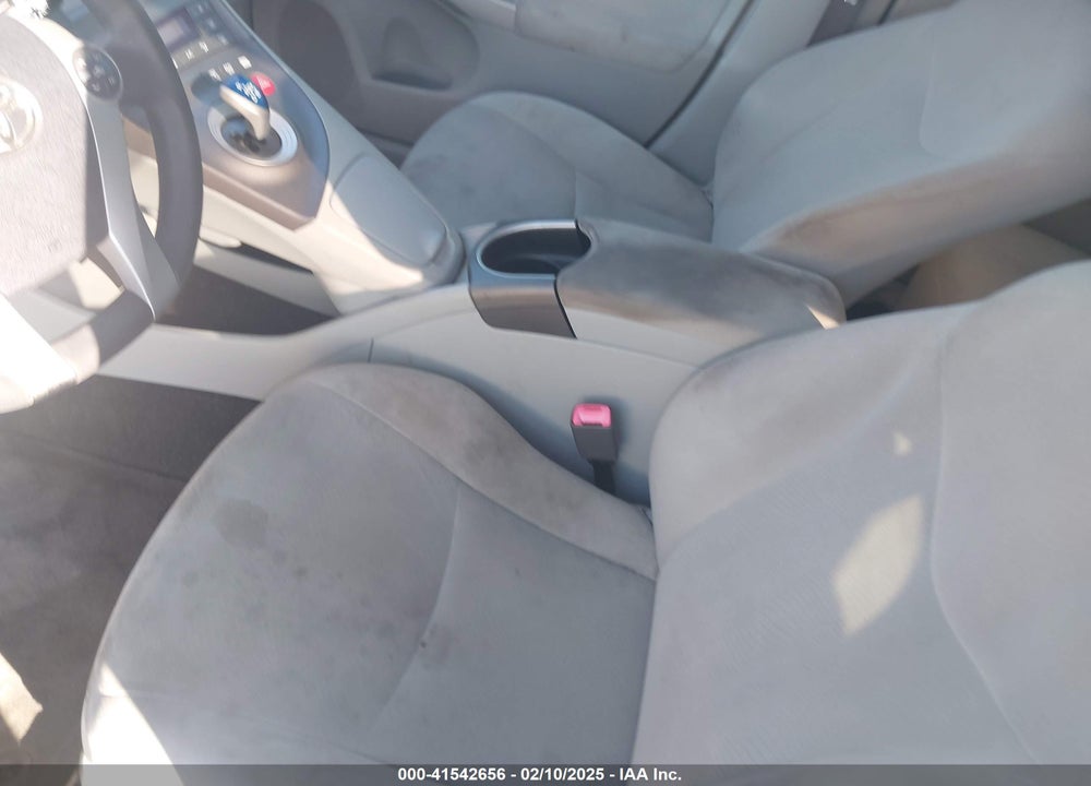 2013 TOYOTA PRIUS TWO VIN: JTDKN3DU6D5575219