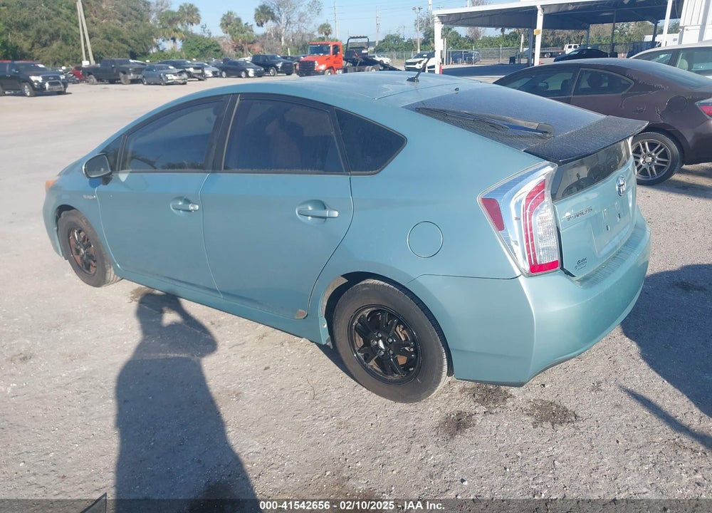 2013 TOYOTA PRIUS TWO VIN: JTDKN3DU6D5575219