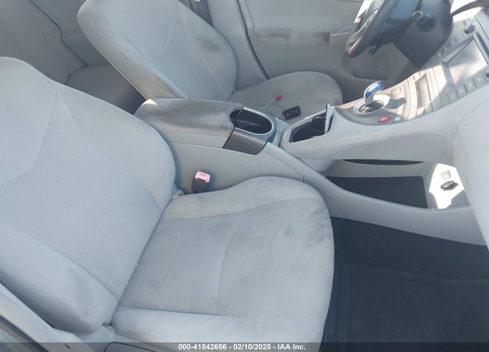 2013 TOYOTA PRIUS TWO VIN: JTDKN3DU6D5575219