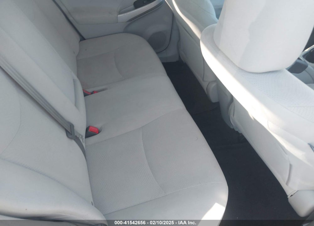 2013 TOYOTA PRIUS TWO VIN: JTDKN3DU6D5575219