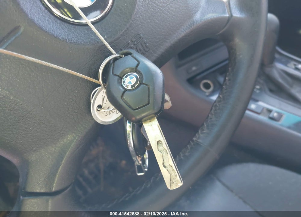 2000 BMW 323I VIN: WBAAM3340YFP80614