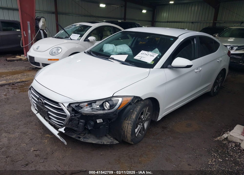 2018 HYUNDAI ELANTRA VIN: 5NPD84LF3JH302291