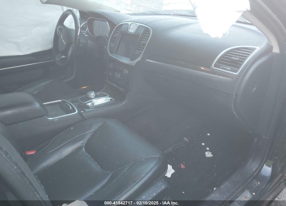 2018 CHRYSLER 300 VIN: 2C3CCAKG1JH269047