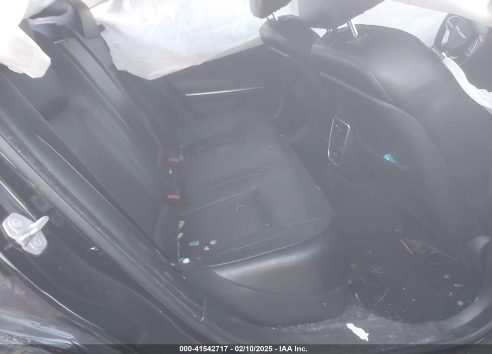 2018 CHRYSLER 300 VIN: 2C3CCAKG1JH269047