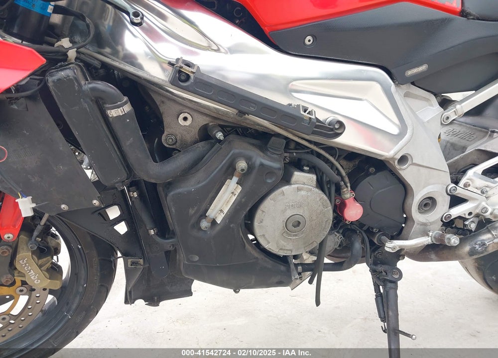 2004 APRILIA RSV 1000 R VIN: ZD4RRU0014S000009