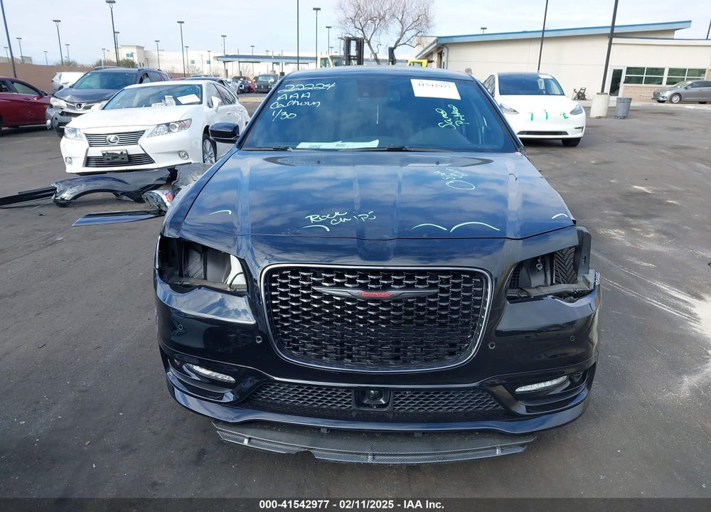 2023 CHRYSLER 300 VIN: 2C3CCABT6PH640953