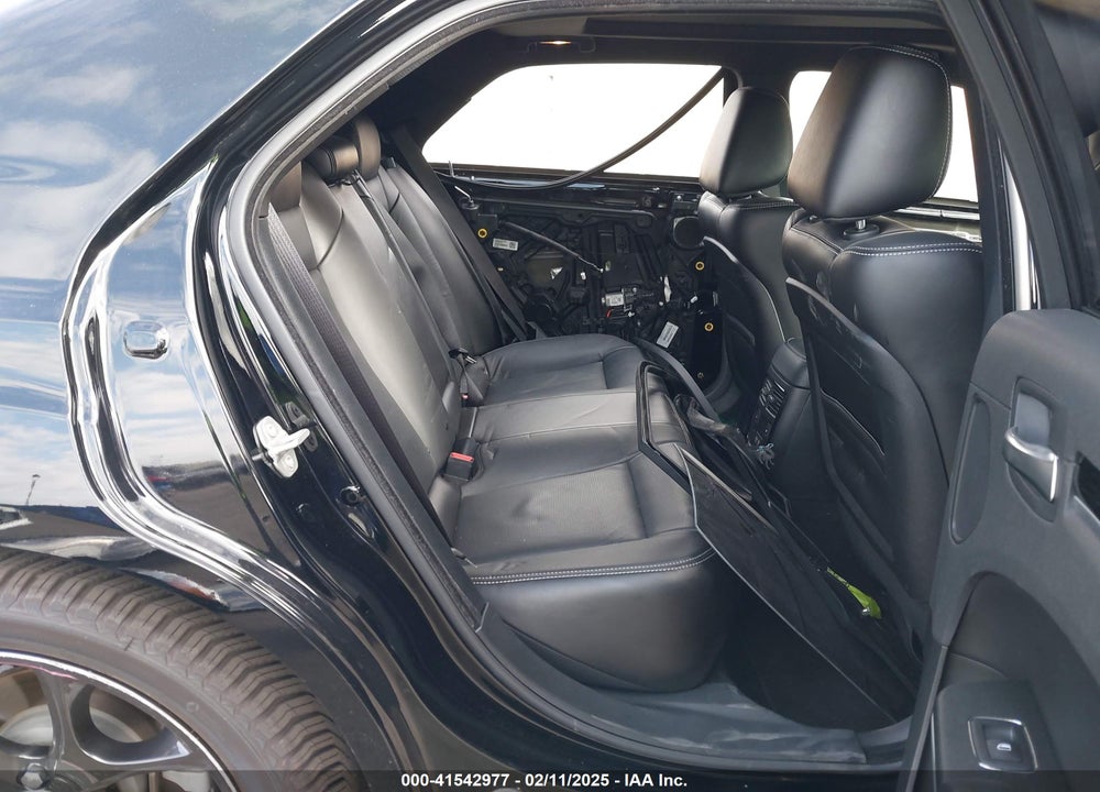 2023 CHRYSLER 300 VIN: 2C3CCABT6PH640953