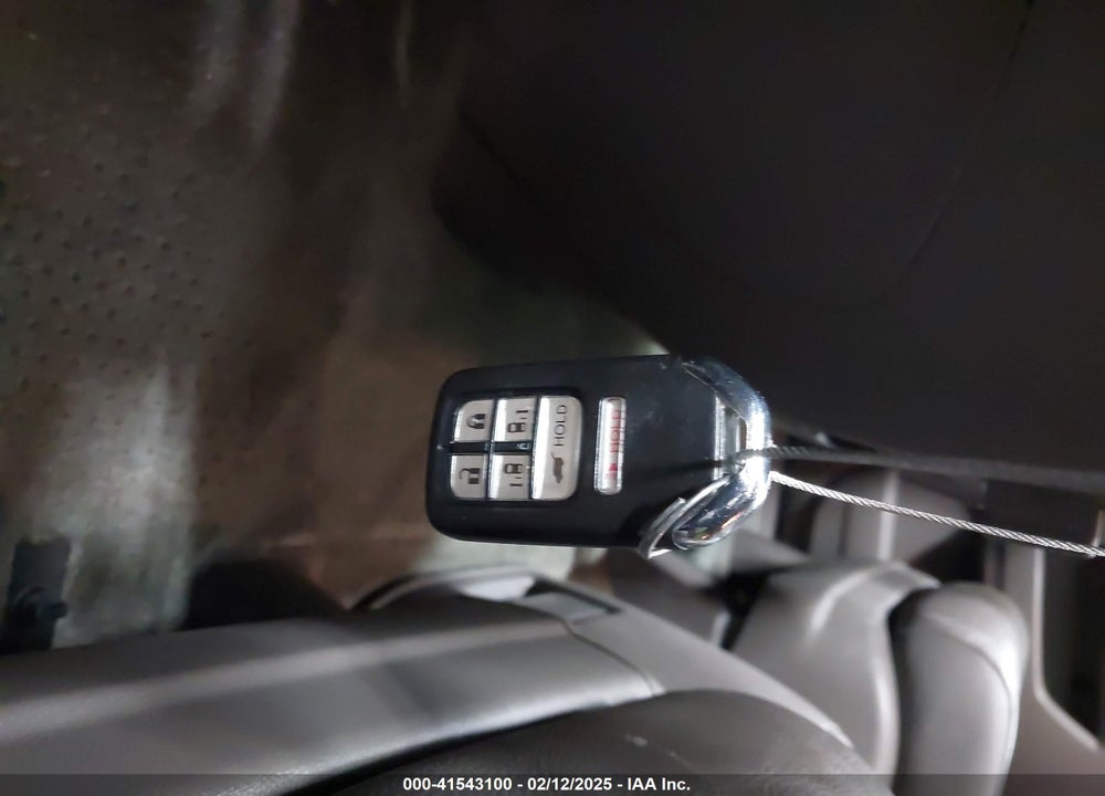 2016 HONDA ODYSSEY VIN: 5FNRL5H9XGB017463