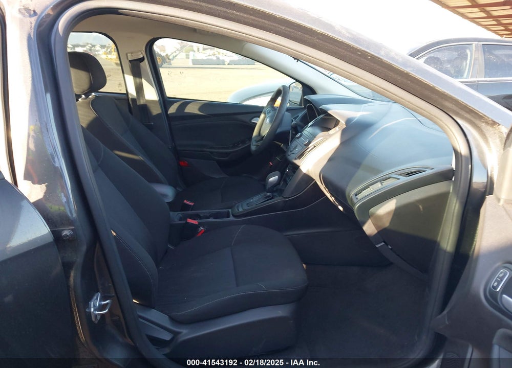 2018 FORD FOCUS VIN: 1FADP3FE8JL241263