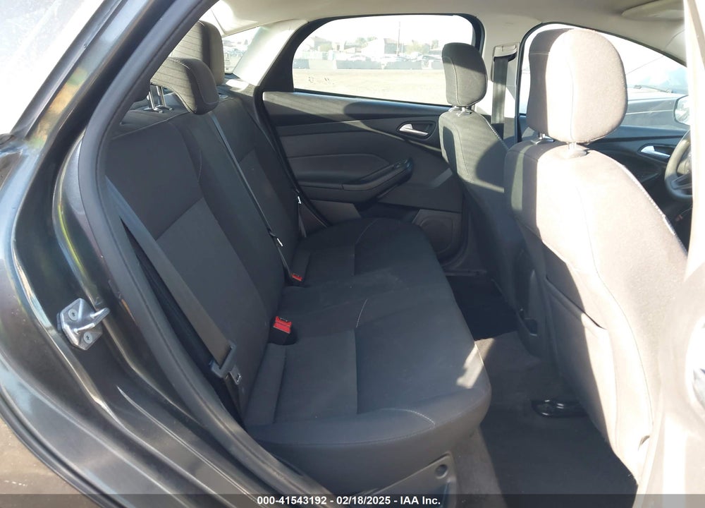 2018 FORD FOCUS VIN: 1FADP3FE8JL241263