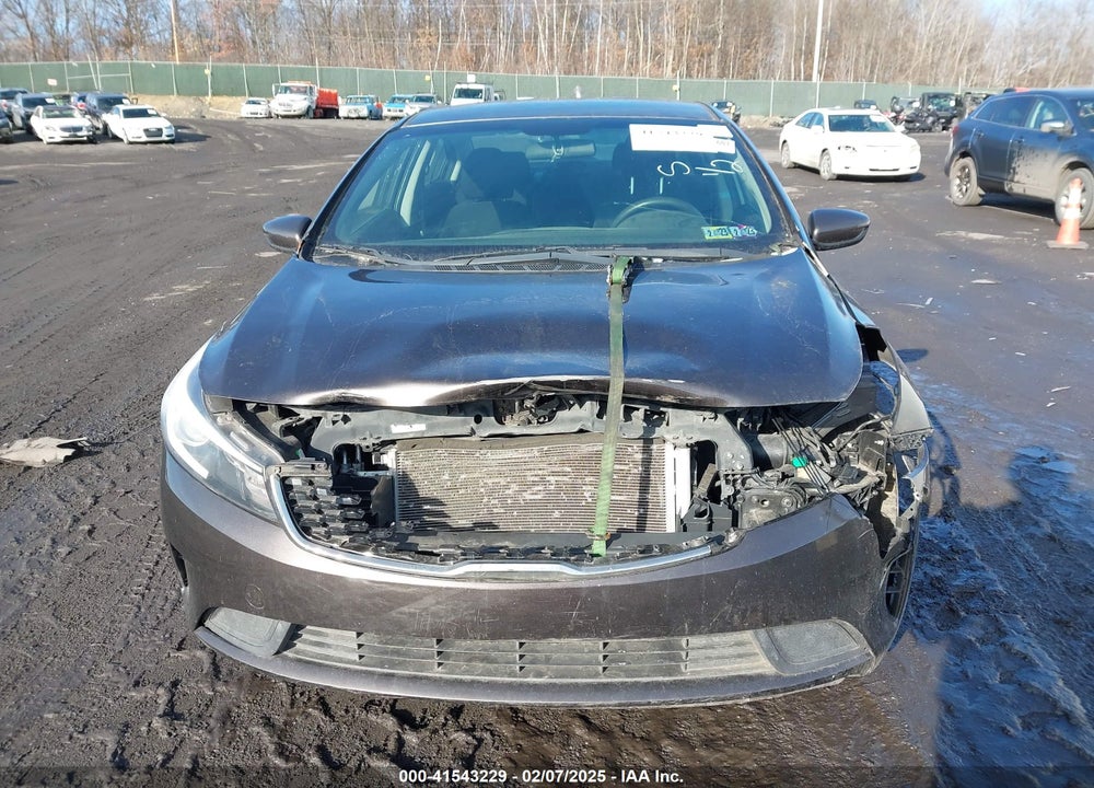 2018 KIA FORTE VIN: 3KPFK4A70JE205690