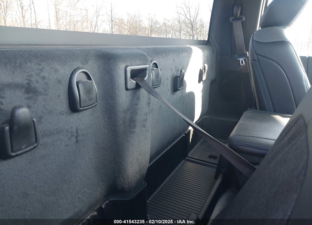 2022 RAM 2500 TRADESMAN 4X4 8' BOX VIN: 3C6MR5AJ0NG417897