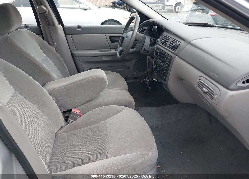2007 FORD TAURUS VIN: 1FAFP53U27A107658