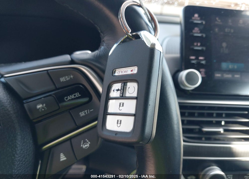 2022 HONDA ACCORD VIN: 1HGCV1F43NA028926