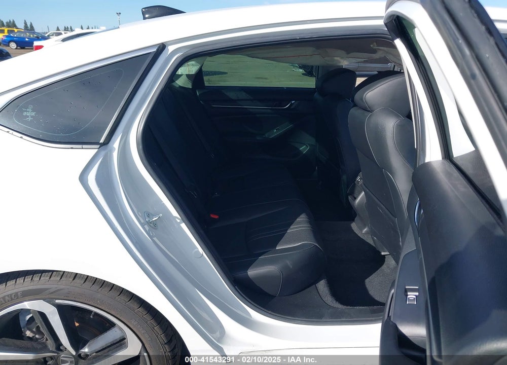 2022 HONDA ACCORD VIN: 1HGCV1F43NA028926