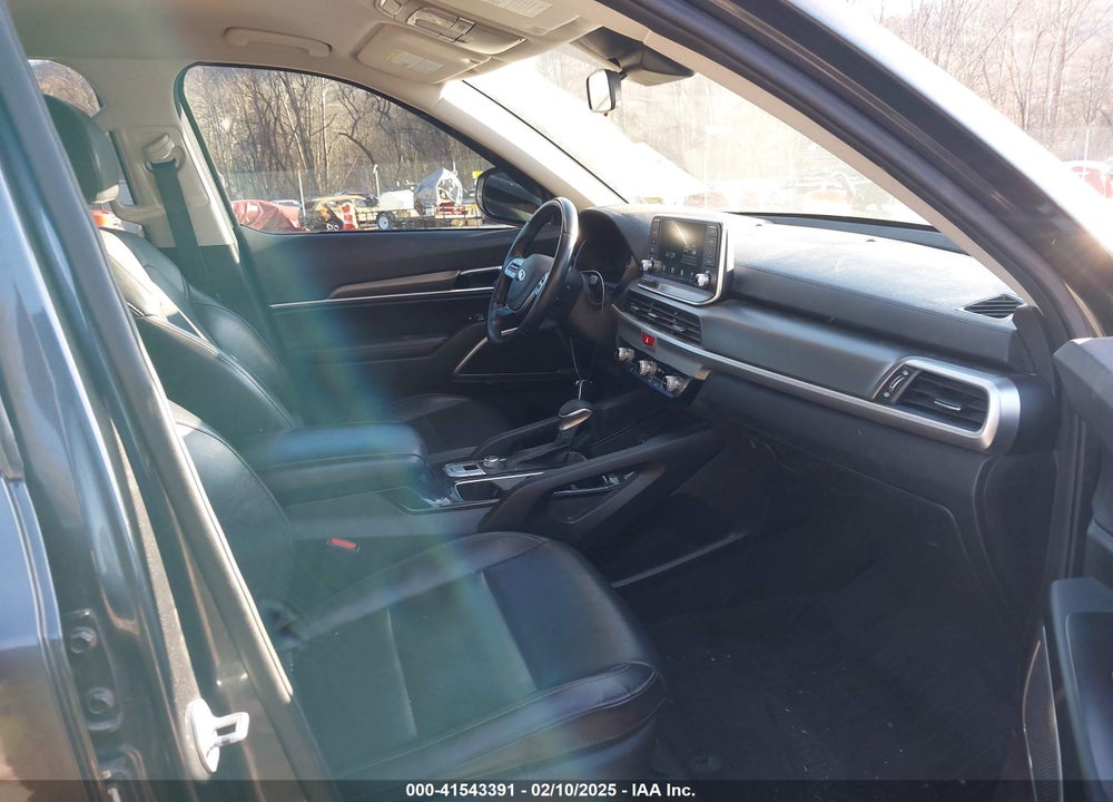 2020 KIA TELLURIDE LX VIN: 5XYP24HCXLG062941