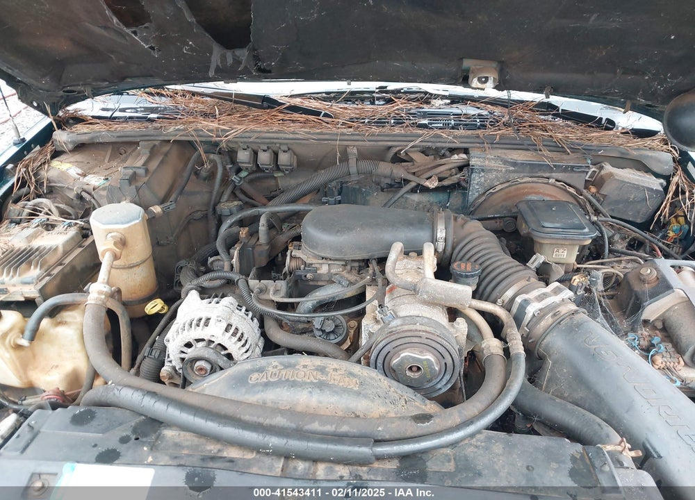 1997 CHEVROLET BLAZER LS VIN: 1GNCS13W1V2261394