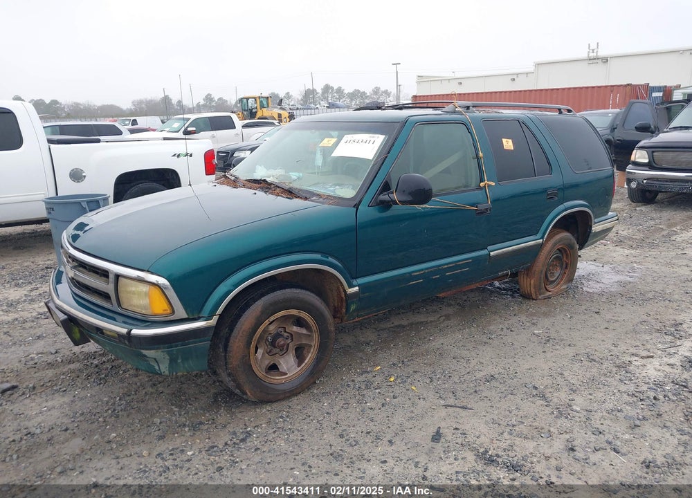 1997 CHEVROLET BLAZER LS VIN: 1GNCS13W1V2261394