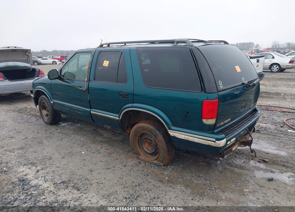 1997 CHEVROLET BLAZER LS VIN: 1GNCS13W1V2261394