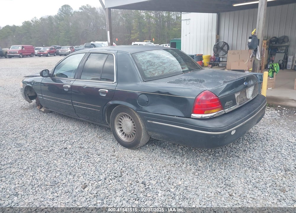 1998 FORD CROWN VICTORIA VIN: 2FAFP73W2WX100941