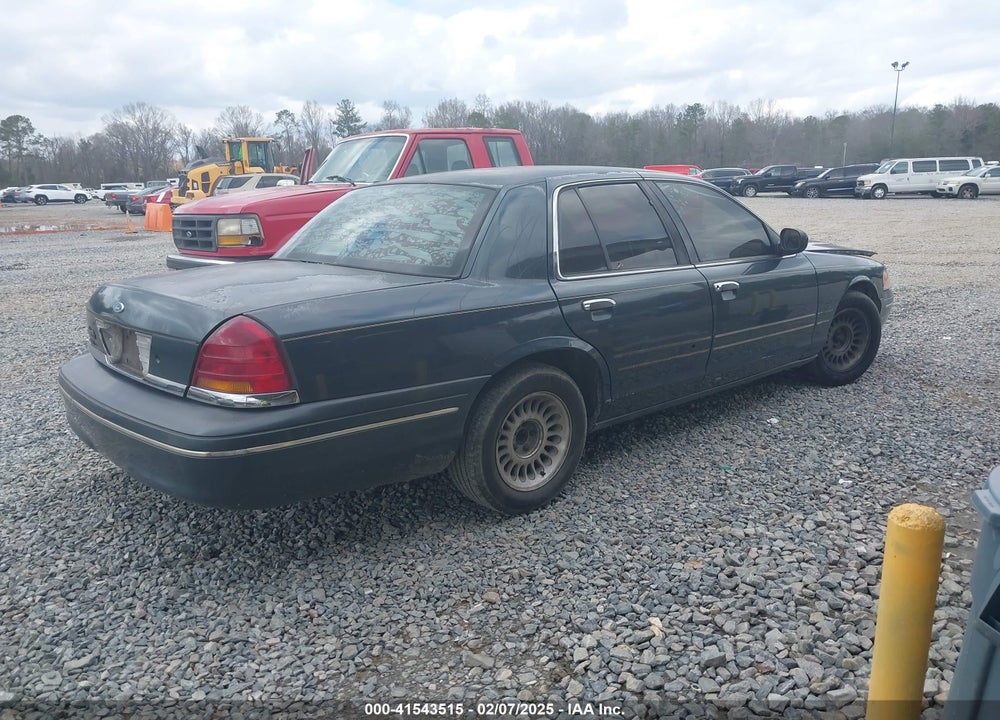 1998 FORD CROWN VICTORIA VIN: 2FAFP73W2WX100941