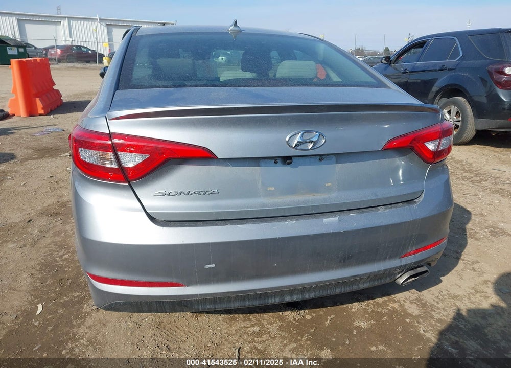 2017 HYUNDAI SONATA VIN: 5NPE24AF7HH515361