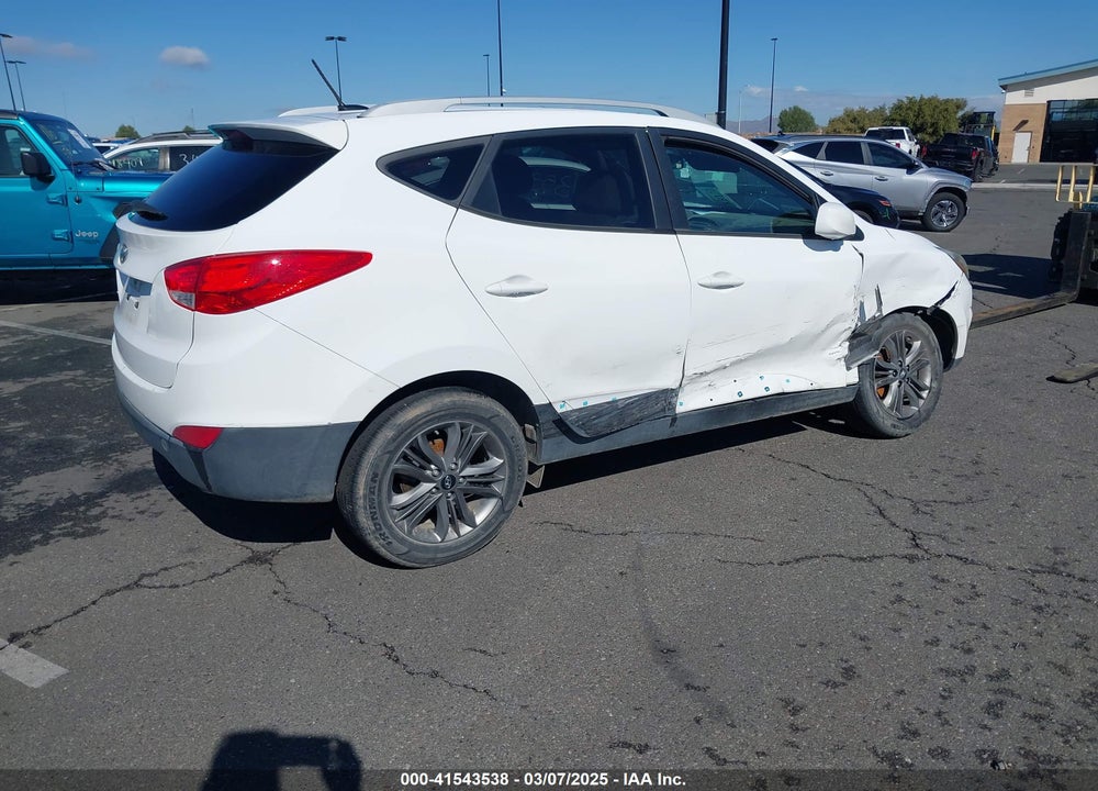 2014 HYUNDAI TUCSON SE VIN: KM8JU3AG3EU793411