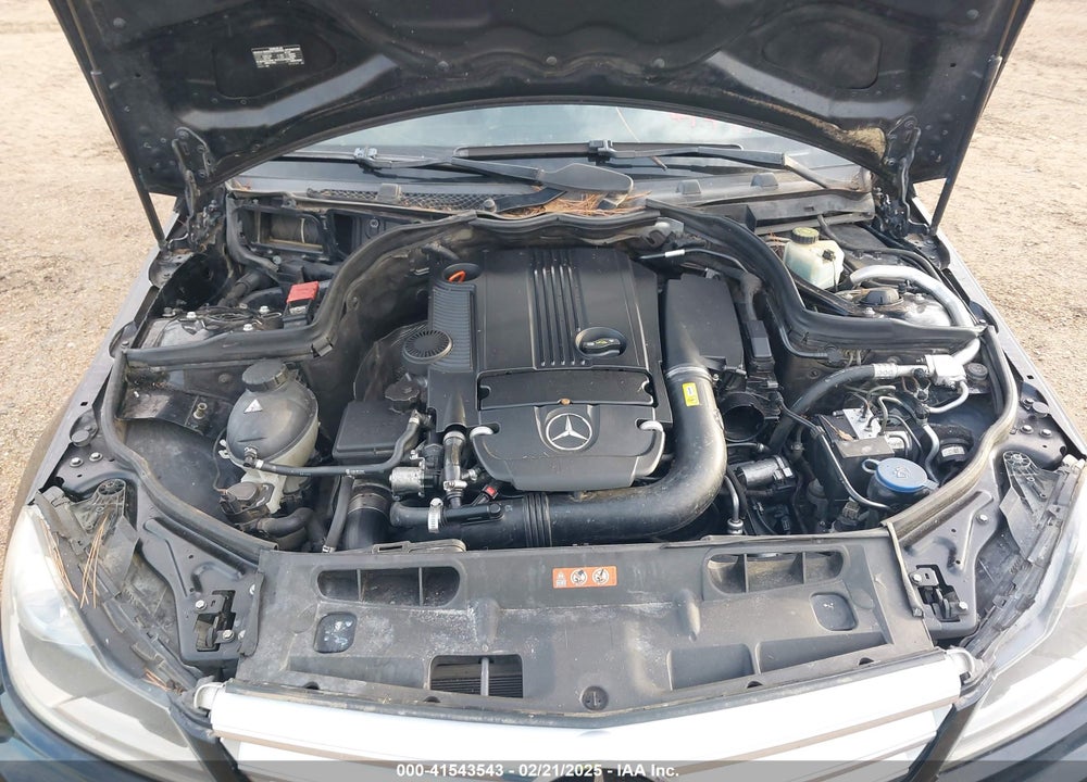 2013 MERCEDES-BENZ C 250 VIN: WDDGF4HB1DR250574