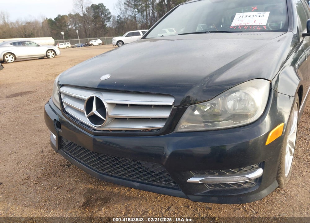 2013 MERCEDES-BENZ C 250 VIN: WDDGF4HB1DR250574