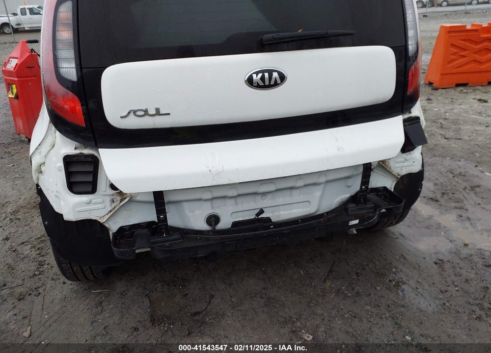 2018 KIA SOUL VIN: KNDJN2A22J7908055