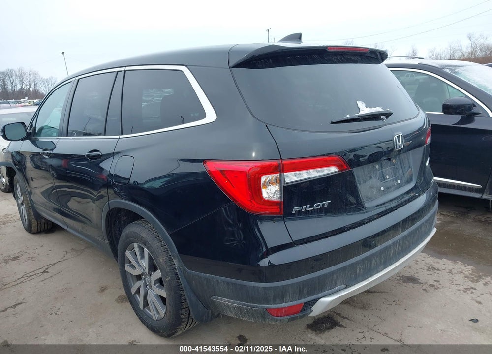 2021 HONDA PILOT VIN: 5FNYF6H56MB013198