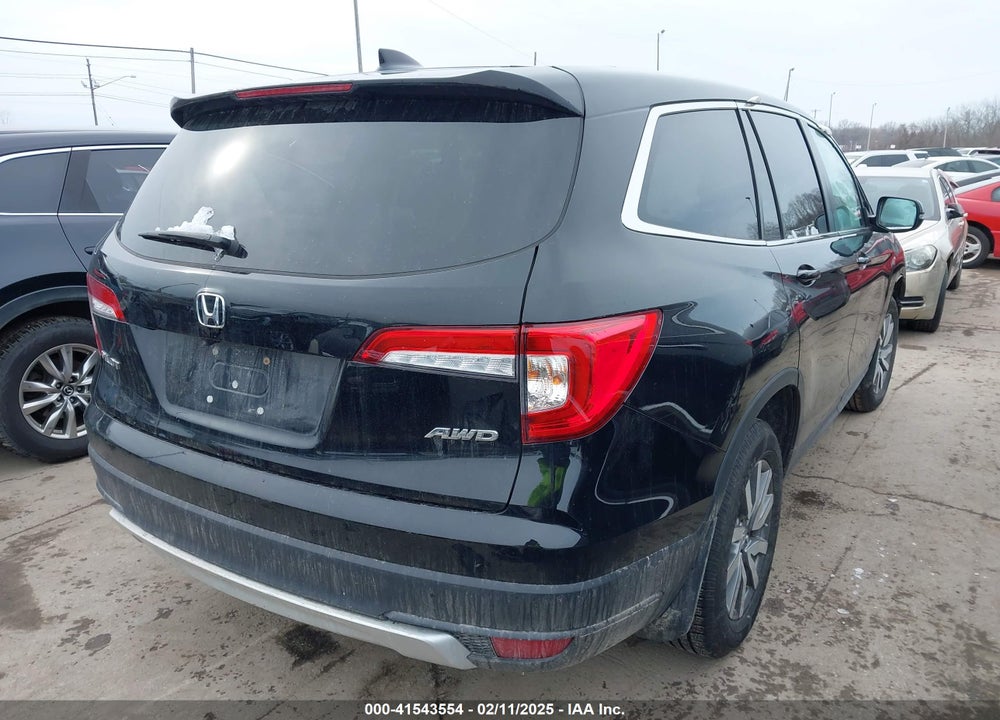 2021 HONDA PILOT VIN: 5FNYF6H56MB013198