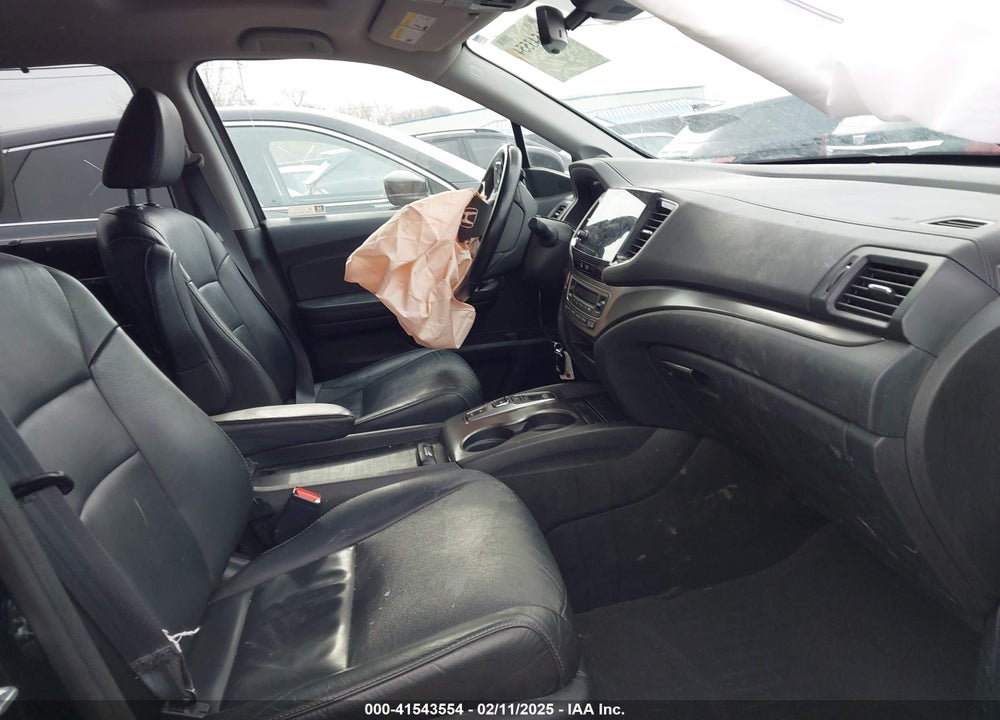 2021 HONDA PILOT VIN: 5FNYF6H56MB013198