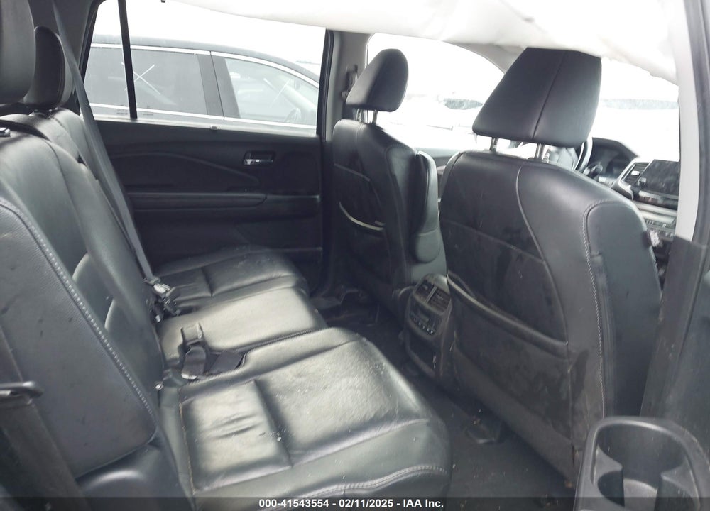 2021 HONDA PILOT VIN: 5FNYF6H56MB013198