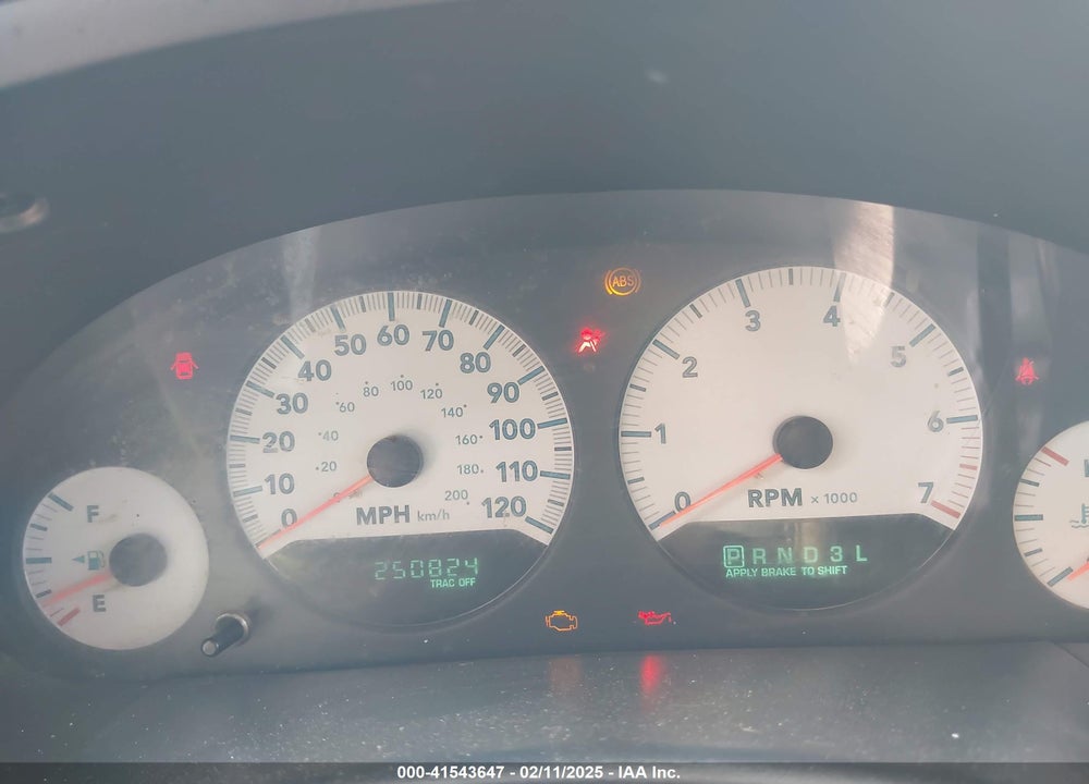 2005 DODGE GRAND CARAVAN SXT VIN: 2D4GP44L35R132868