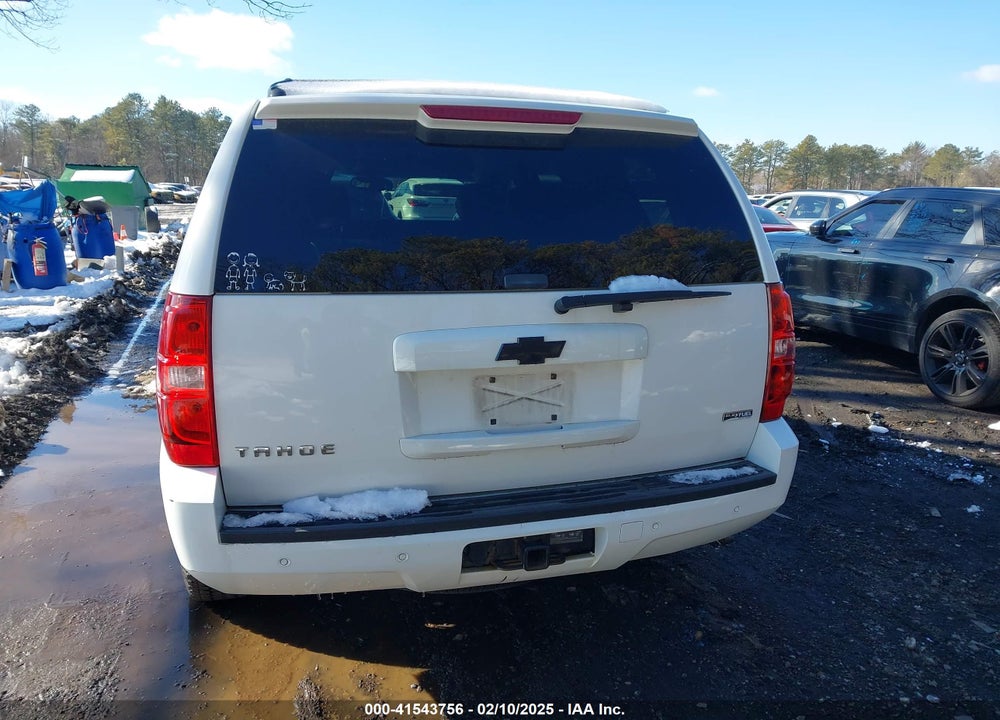 2009 CHEVROLET TAHOE LT2 VIN: 1GNFK23039R262316