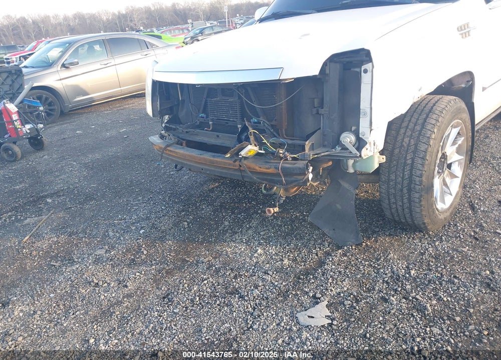 2007 CADILLAC ESCALADE STANDARD VIN: 1GYFK63837R395431