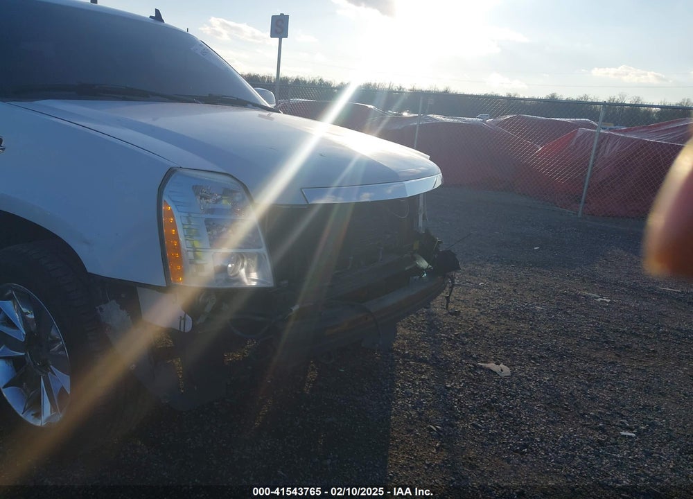 2007 CADILLAC ESCALADE STANDARD VIN: 1GYFK63837R395431