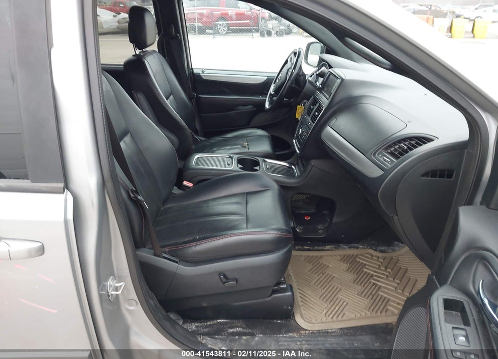 2017 DODGE GRAND CARAVAN VIN: 2C4RDGEG7HR732069