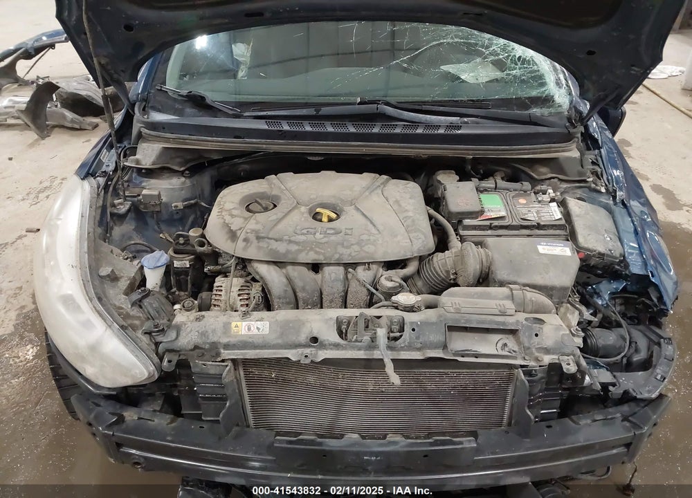 2014 HYUNDAI ELANTRA VIN: KMHDH4AH7EU156781