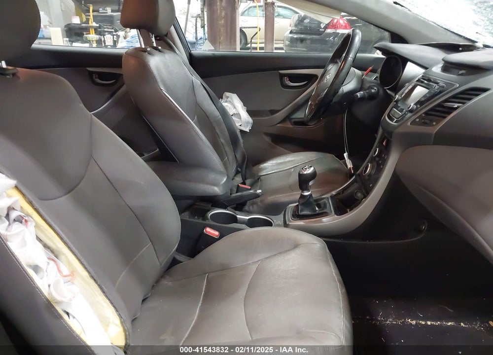 2014 HYUNDAI ELANTRA VIN: KMHDH4AH7EU156781