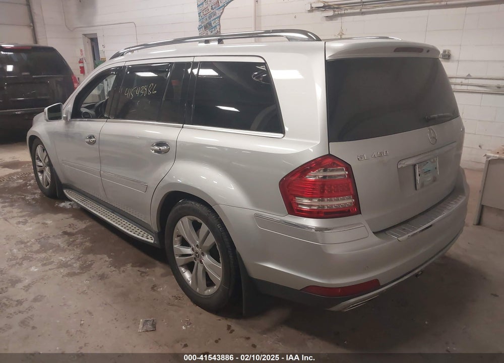 2011 MERCEDES-BENZ GL 450 4MATIC VIN: 4JGBF7BE7BA694820