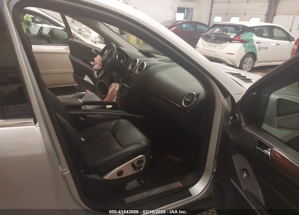 2011 MERCEDES-BENZ GL 450 4MATIC VIN: 4JGBF7BE7BA694820