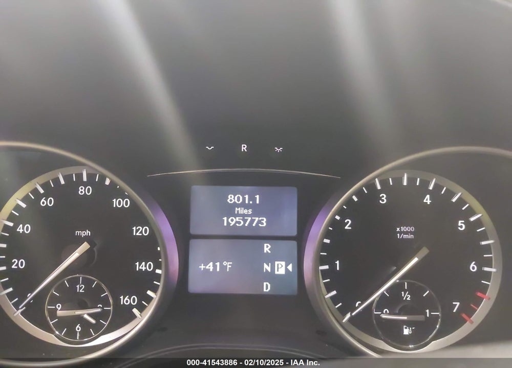 2011 MERCEDES-BENZ GL 450 4MATIC VIN: 4JGBF7BE7BA694820