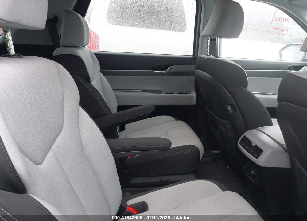 2021 HYUNDAI PALISADE VIN: KM8R24HE4MU265328