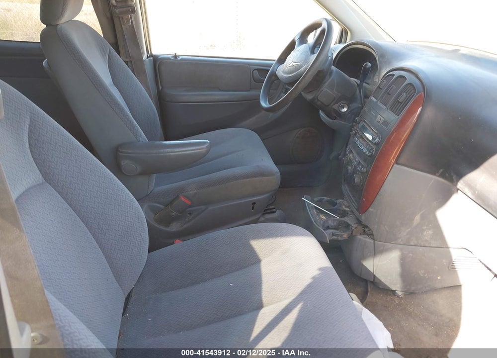 2006 CHRYSLER TOWN & COUNTRY LX VIN: 2A4GP44R96R632272