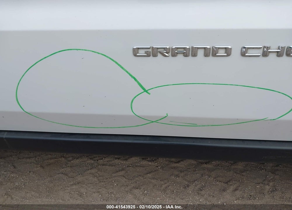 2015 JEEP GRAND CHEROKEE VIN: 1C4RJFBG5FC103813